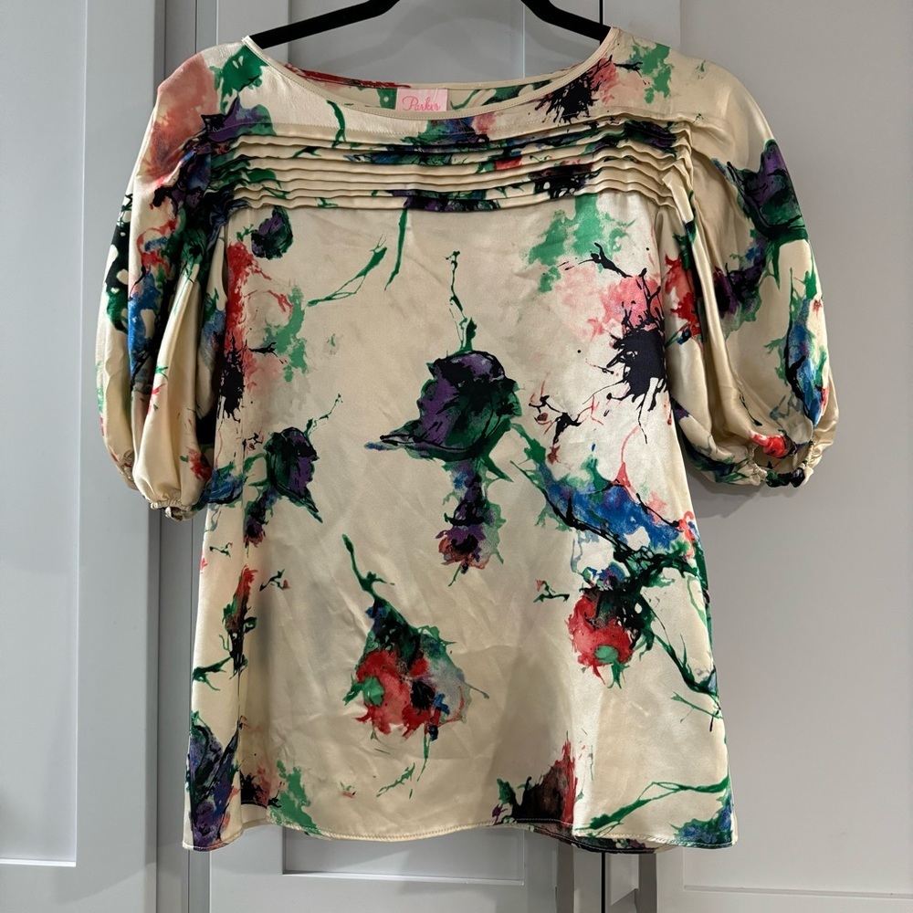 Parker Short Sleeved Silk Blouse Cream with Floral Pattern Balloon Sleeves XS